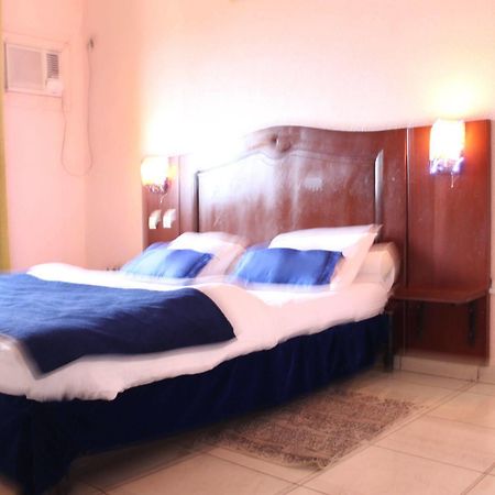 Prestige Hotel Yaoundé Buitenkant foto